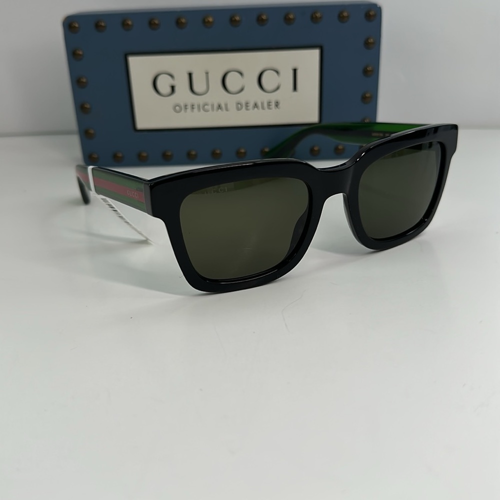 💯- New Authentic Gucci Gucci GG0001SN 002 Black/GREEN/ Red Sunglasses - Picture 5 of 14